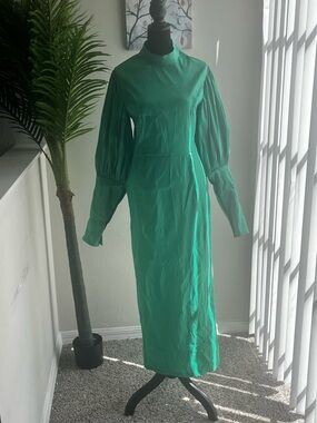High-Neck Emerald Green Long-Sleeve Midi Dress